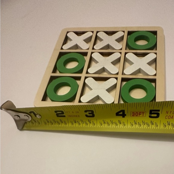 Wooden Tic Tac Tow Puzzle Game-Classic XO Strategy Board Game. Green and White. - Picture 4 of 4